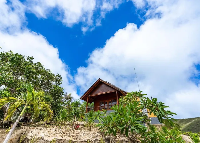 Nusa Penida Pini Sentana Tanglad