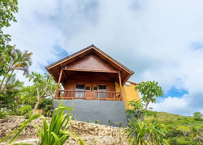 Nusa Penida Pini Sentana Tanglad