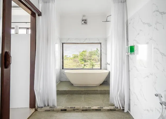 Nusa Penida Pini Sentana Hotel Tanglad