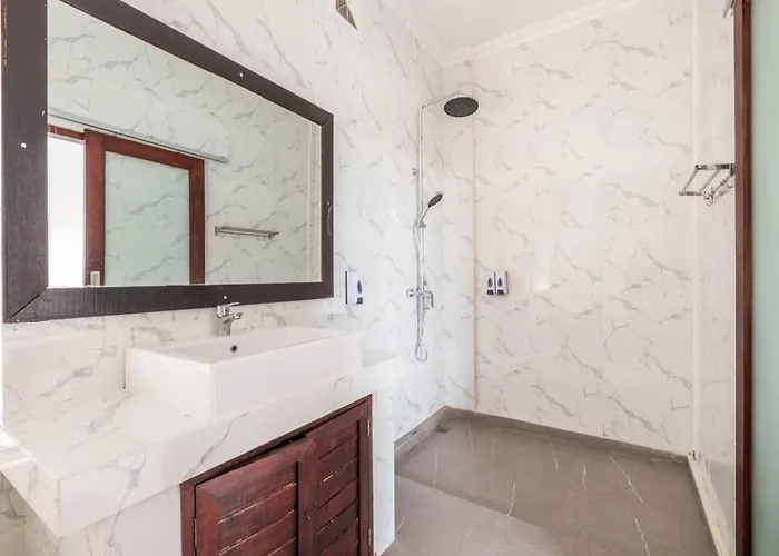 Nusa Penida Pini Sentana Hotel Tanglad